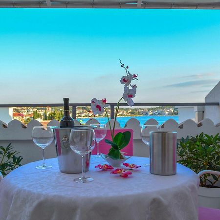 Luxury Apartments Villa Tea Trogir Exteriör bild