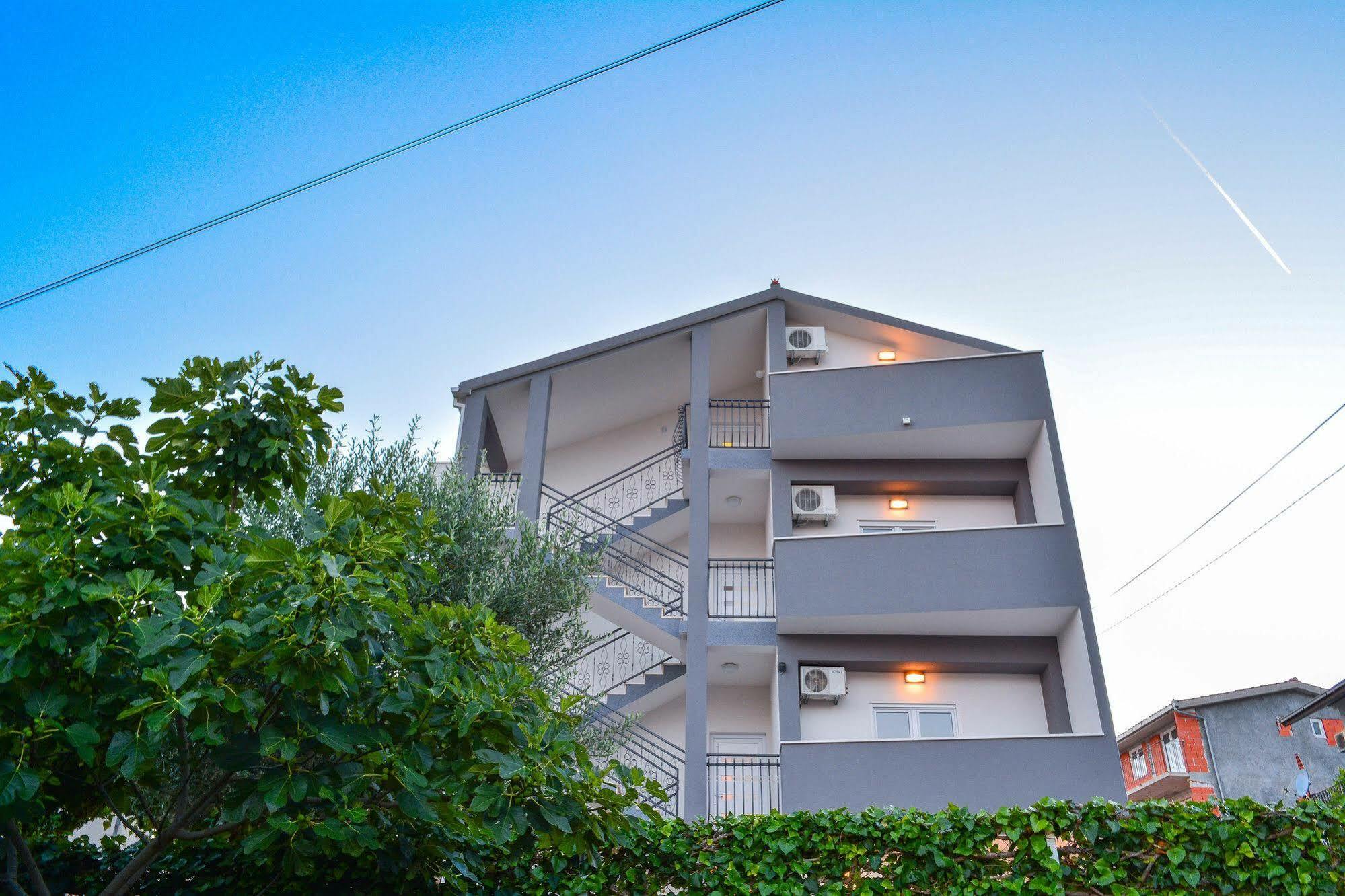 Luxury Apartments Villa Tea Trogir Exteriör bild