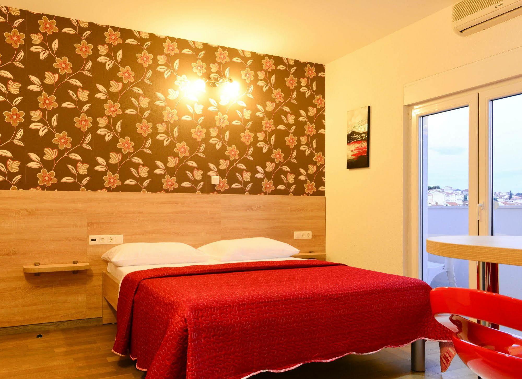 Luxury Apartments Villa Tea Trogir Exteriör bild