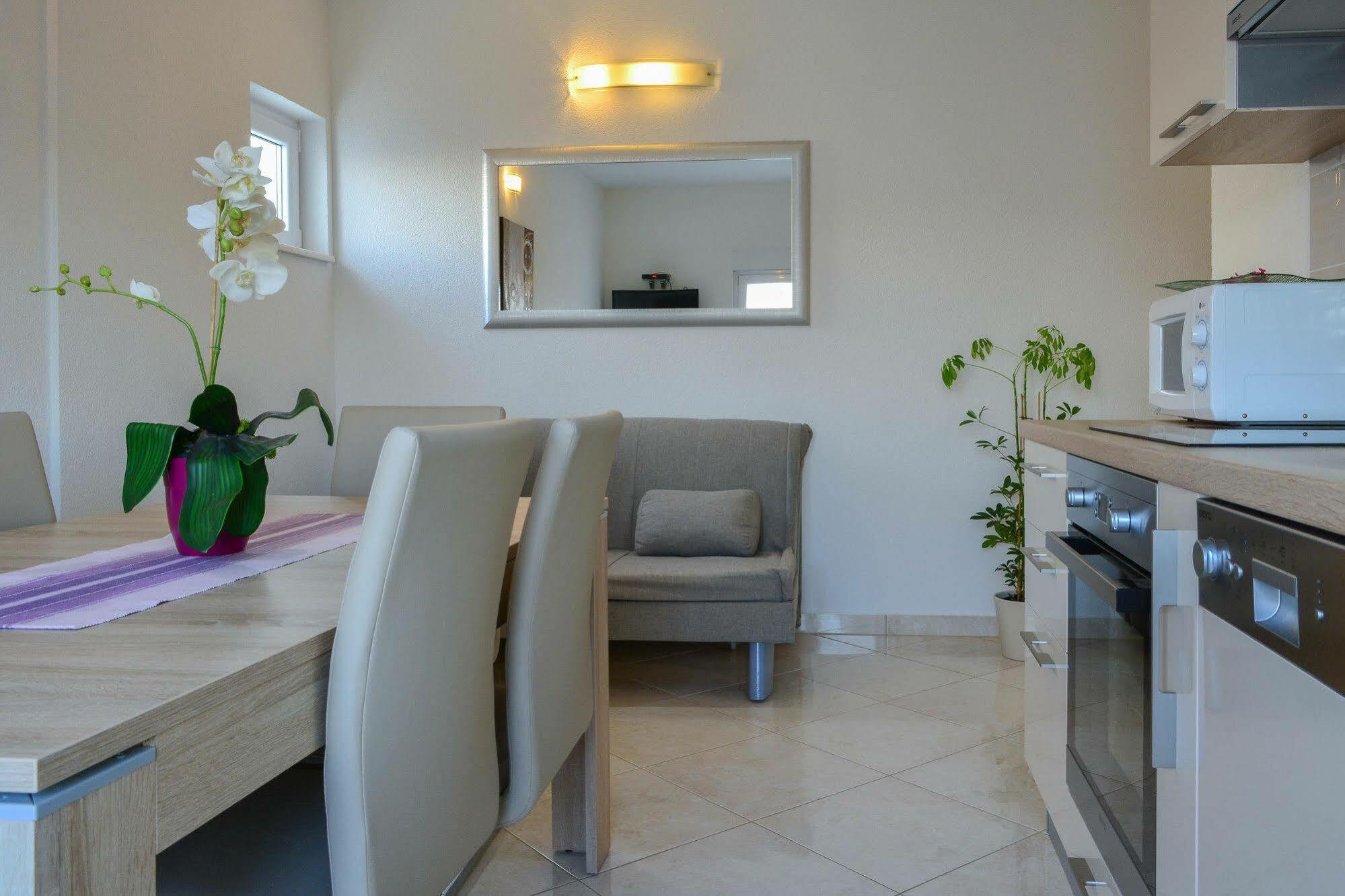 Luxury Apartments Villa Tea Trogir Exteriör bild