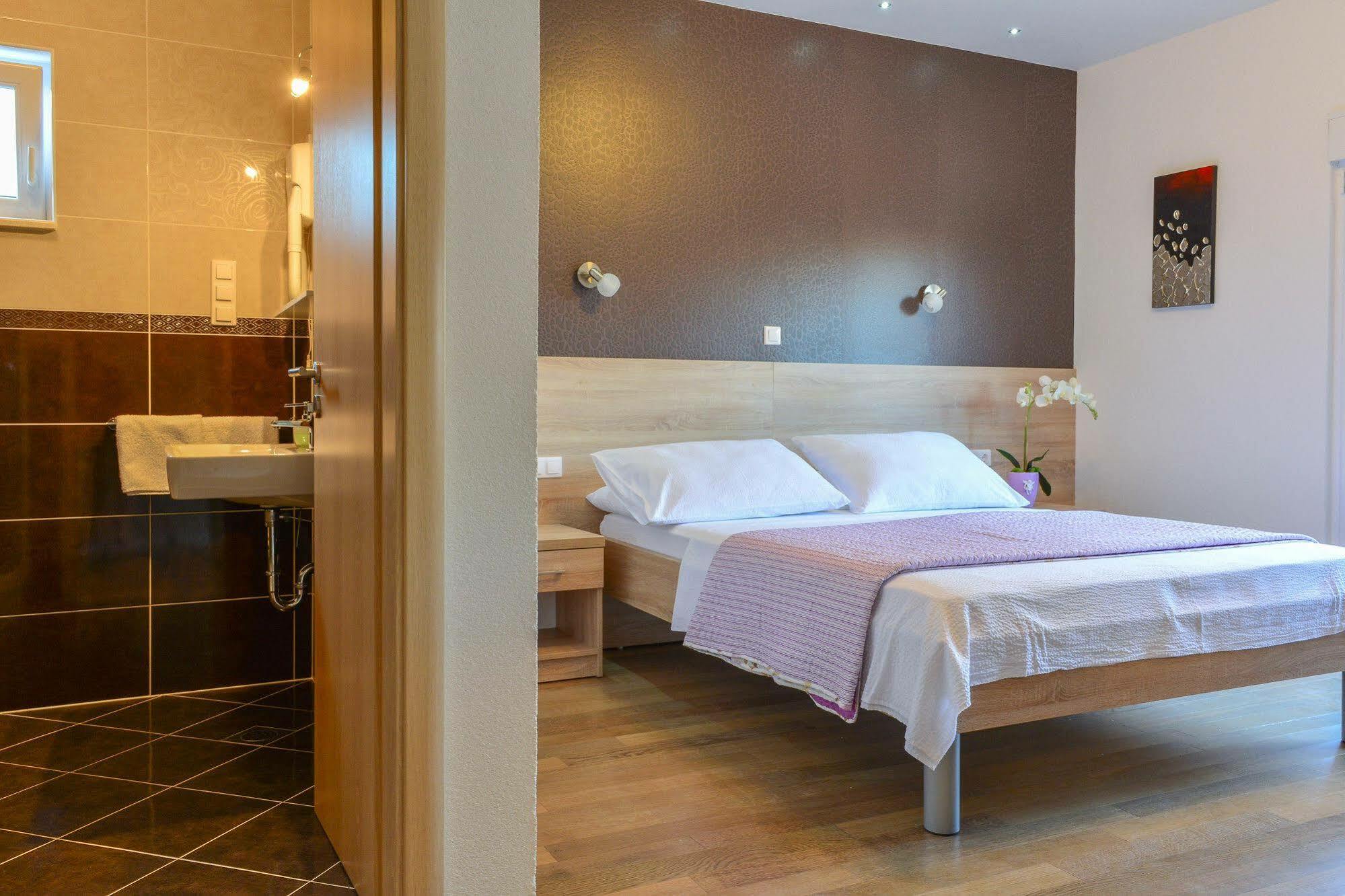 Luxury Apartments Villa Tea Trogir Exteriör bild